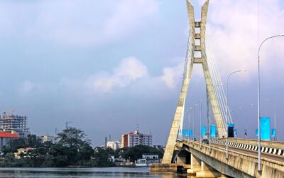 The right to the city in an era of modernization: Exploring Lagos’ restrictive informal transportation policy  through a political settlements lens